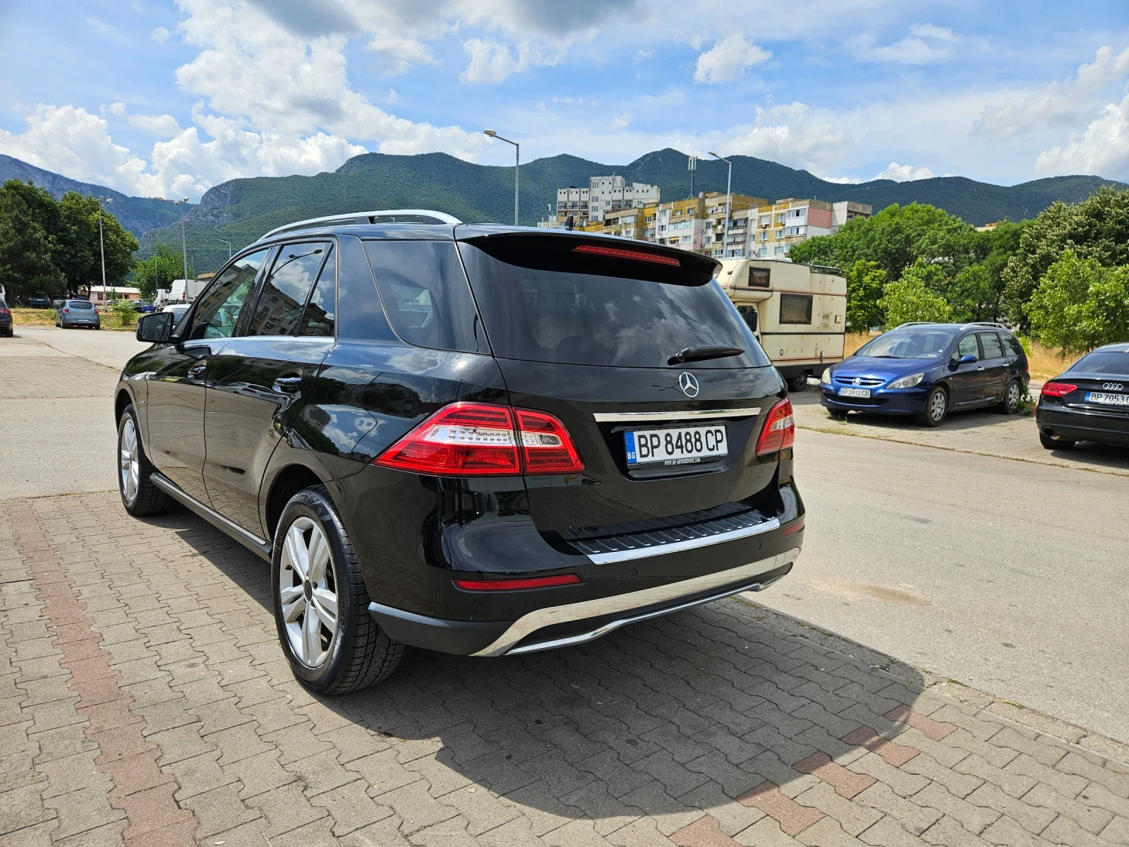 Mercedes-Benz ML 350 258кс.* AIRMATIC* Harman/kardan* Подгрев/обдухване - изображение 6