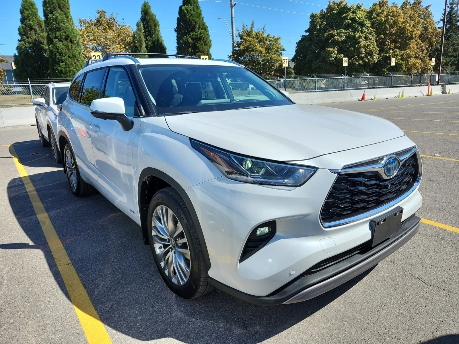 Toyota Highlander HYBRID LIMITED * * CARFAX * * ���� ������ * *  | Mobile.bg � ����������� 2