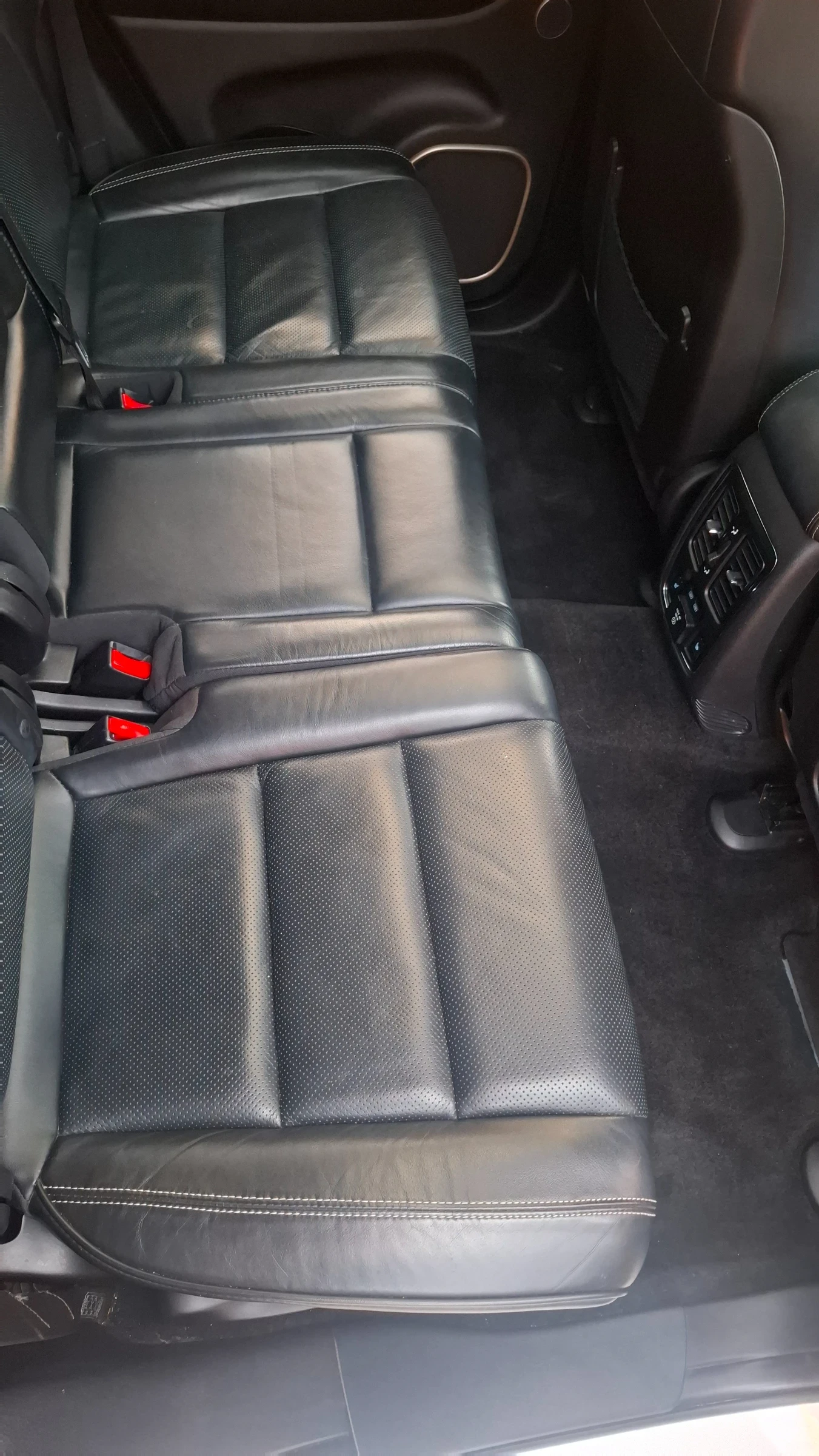 Jeep Grand cherokee 3.6 overland, снимка 10 - Автомобили и джипове - 53506918