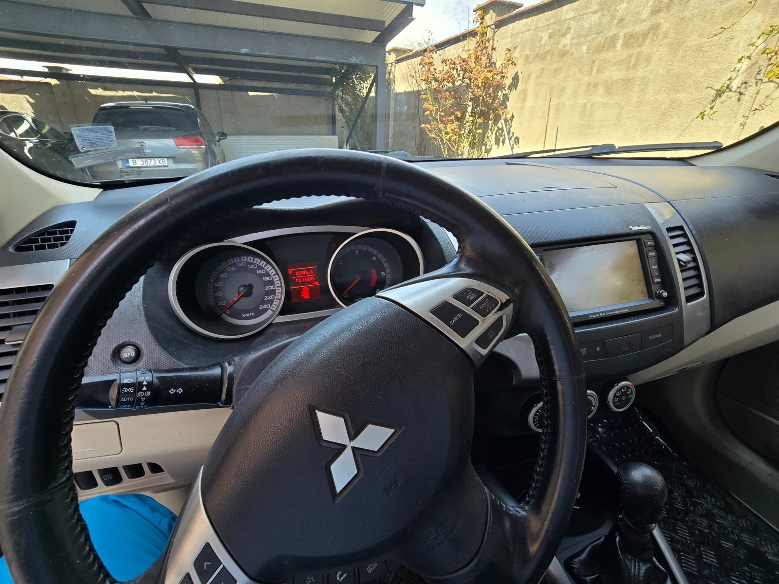 Mitsubishi Outlander | Mobile.bg � ����������� 11
