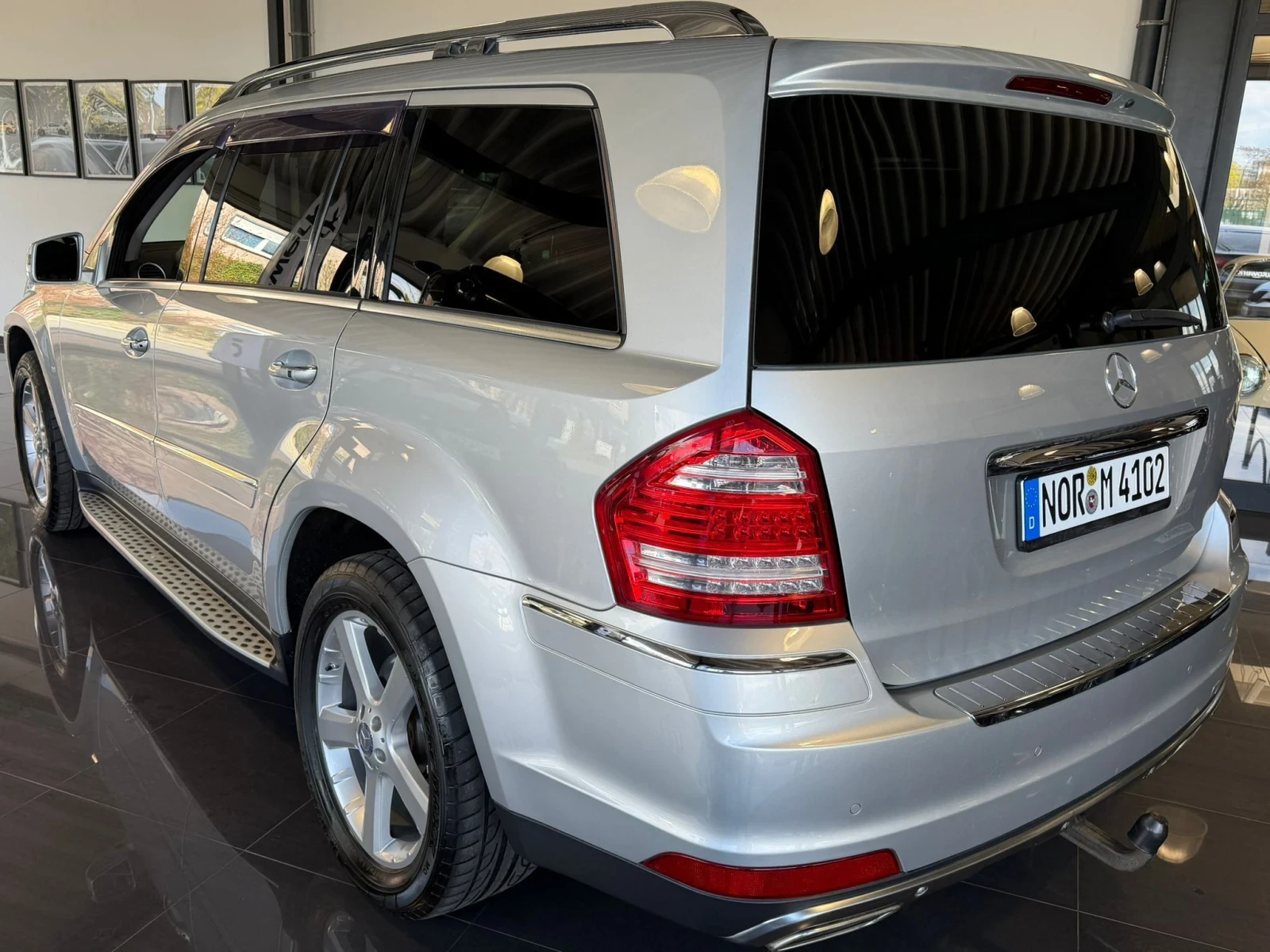 Mercedes-Benz GL 500 7-местен, снимка 2 - Автомобили и джипове - 54239575