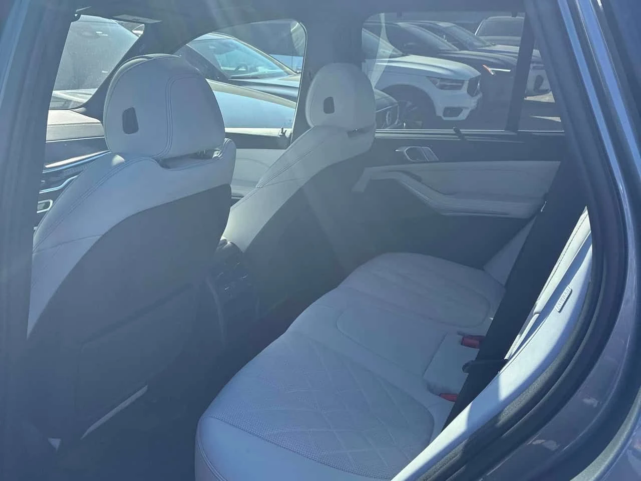 BMW X5 * xDrive50e * LASER* DISTRONIC* H/K* PANORAMA* , снимка 11 - Автомобили и джипове - 54411317