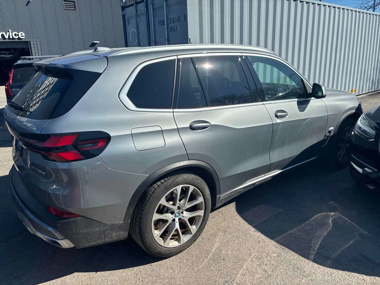 BMW X5 * xDrive50e * LASER* DISTRONIC* H/K* PANORAMA* , снимка 3 - Автомобили и джипове - 54411317