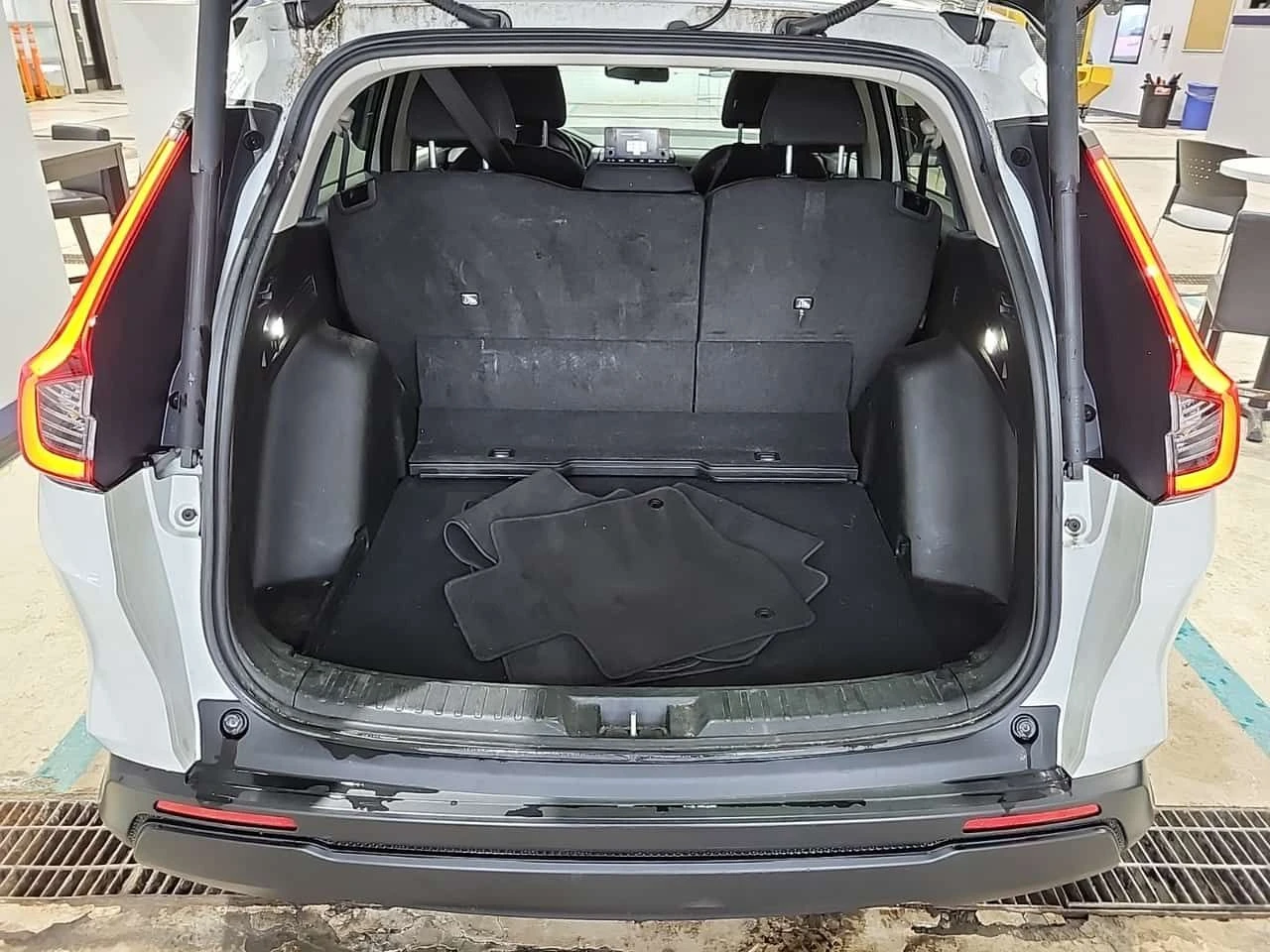 Honda Cr-v SPORT| PANO| ПОДГРЕВИ| CARFAX, снимка 16 - Автомобили и джипове - 54412482