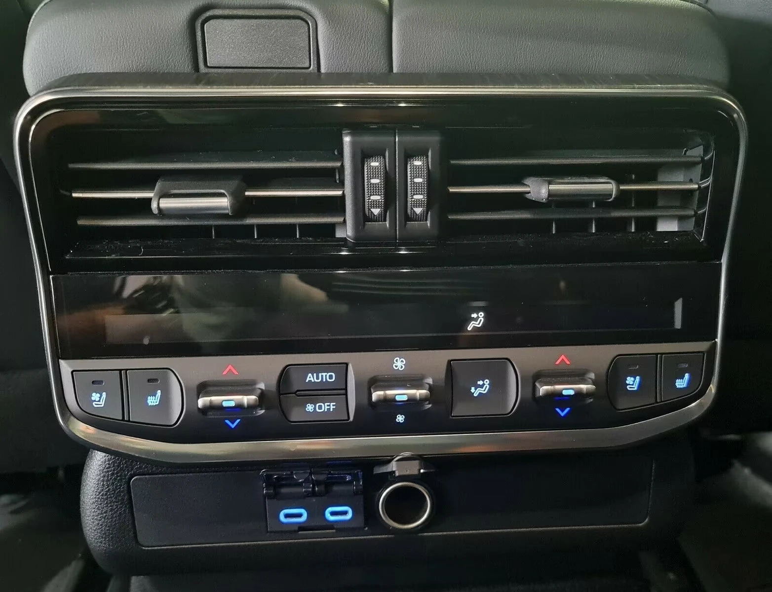 Toyota Land cruiser LC300/415HP/ANNIVERSARY/HUD/360/MEMO/294q | Mobile.bg � ����������� 16