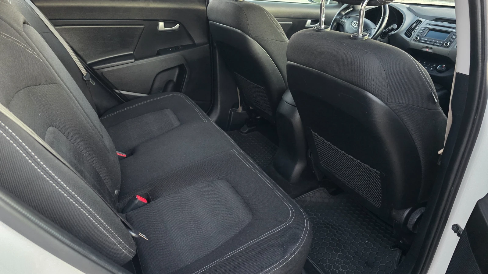 Kia Sportage 2.0 CRDi, снимка 5 - Автомобили и джипове - 54683405