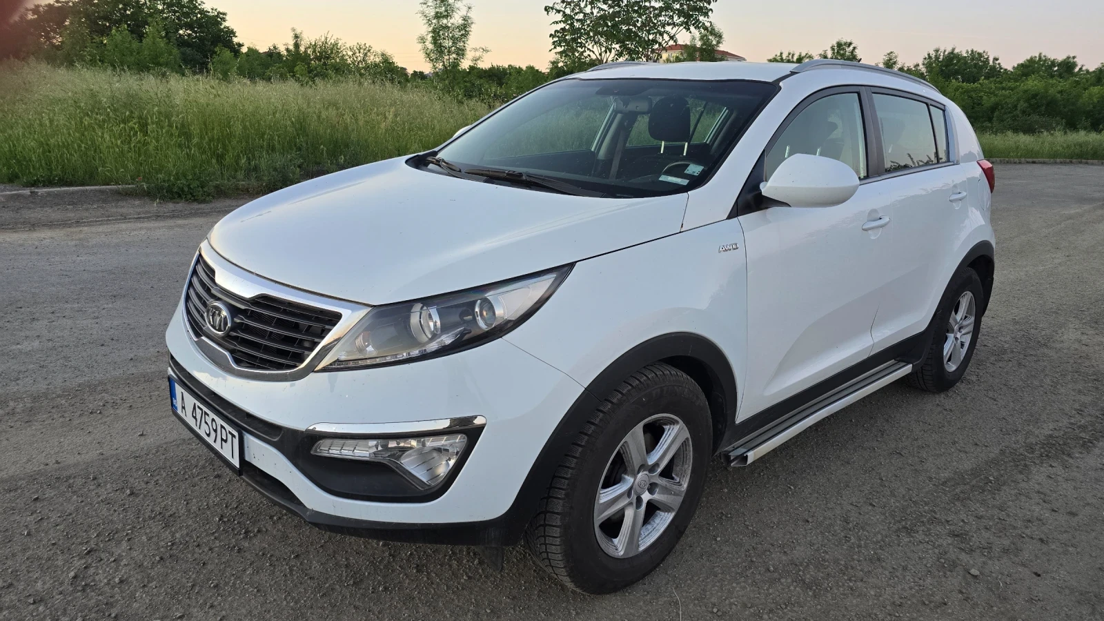 Kia Sportage 2.0 CRDi, снимка 2 - Автомобили и джипове - 54683405