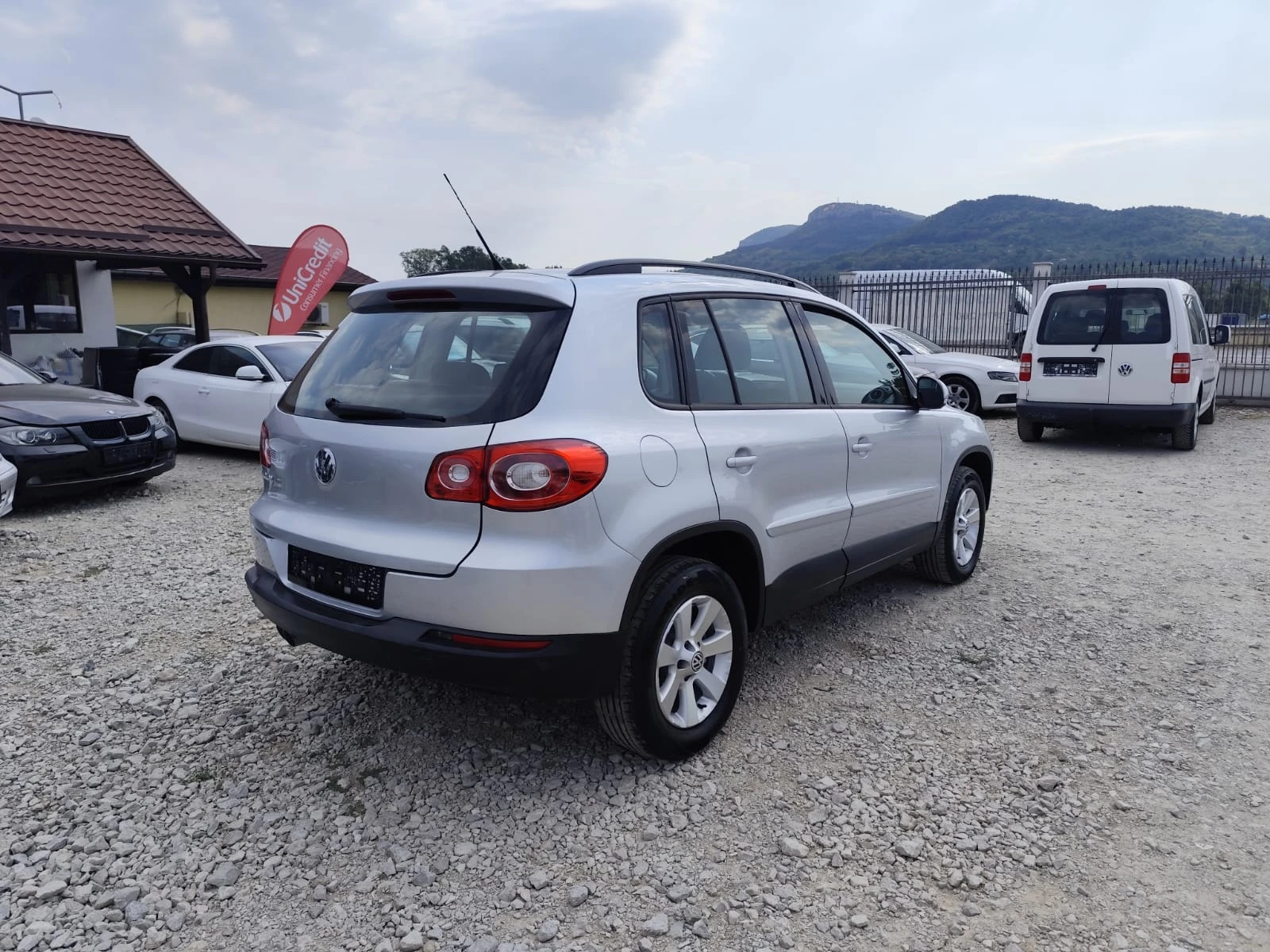 VW Tiguan 2.0 дизел 4х4, снимка 5 - Автомобили и джипове - 55706656