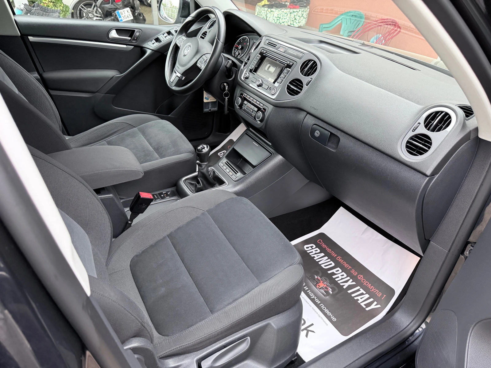VW Tiguan 2.0TDI* HighLine* BlueMotion* Facelift* Navi* Euro, снимка 10 - Автомобили и джипове - 56124615