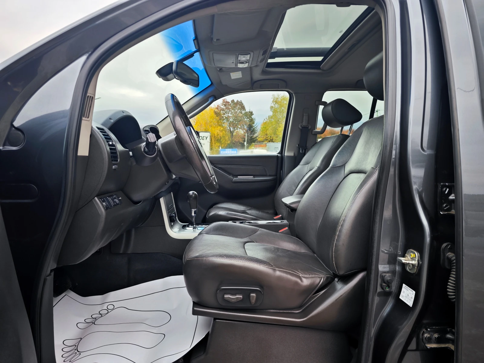 Nissan Navara 3.0 dCi V6 | Mobile.bg � ����������� 9