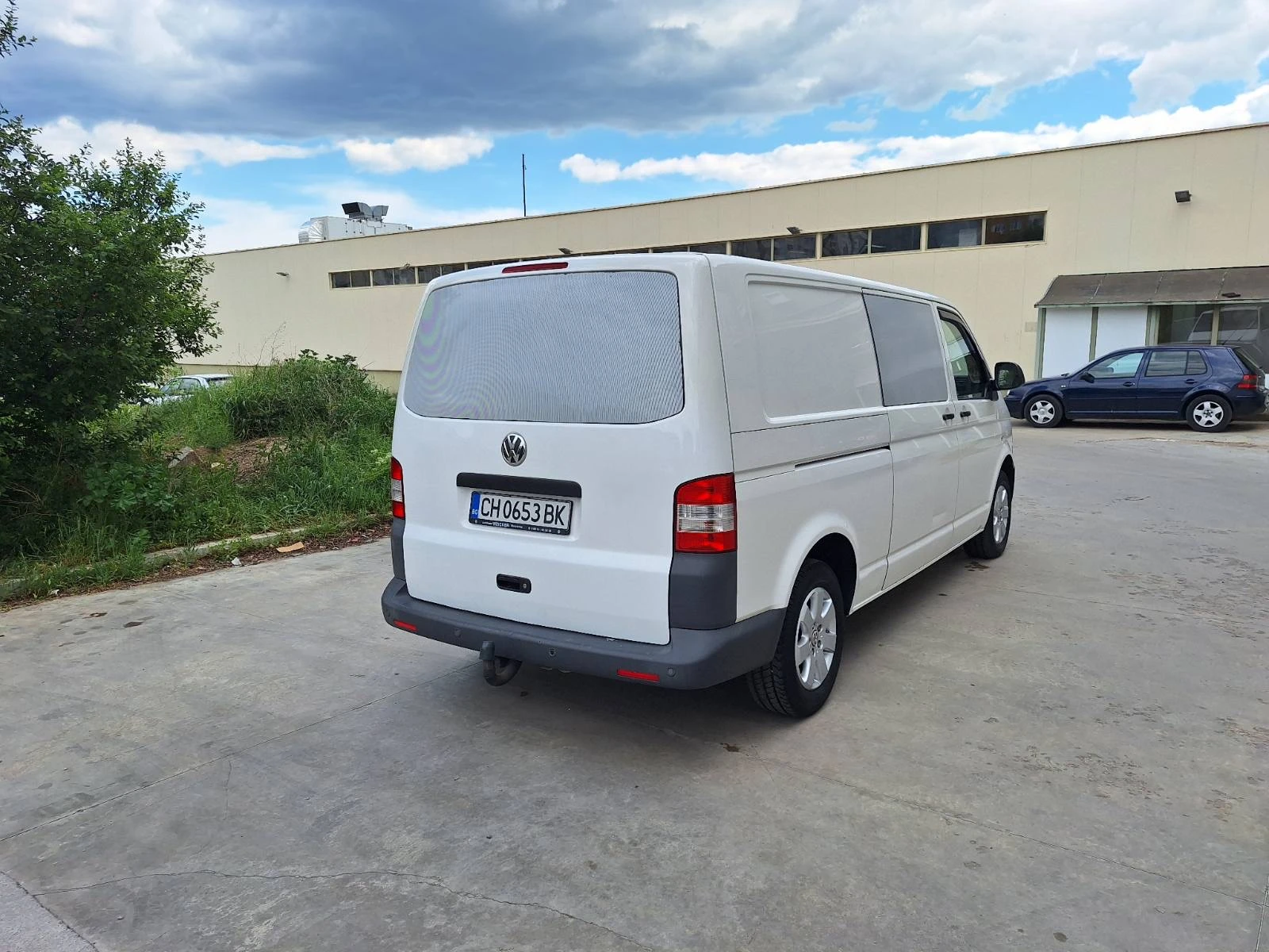 VW Transporter Т5 2.0 куб., 102 к.с. - изображение 3