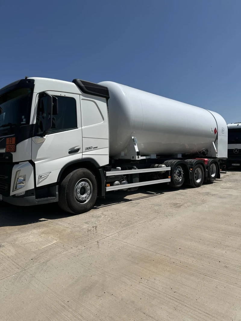 Volvo Fm цистерна, снимка 7 - Камиони - 51069749