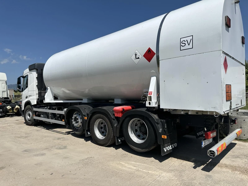 Volvo Fm цистерна, снимка 6 - Камиони - 51069749