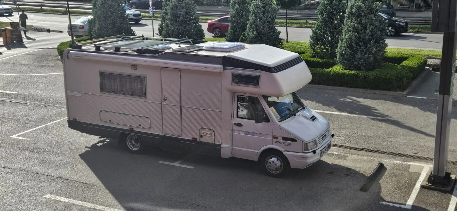 Кемпер Mobilvetta 2500 TDI, снимка 3 - Каравани и кемпери - 51472690