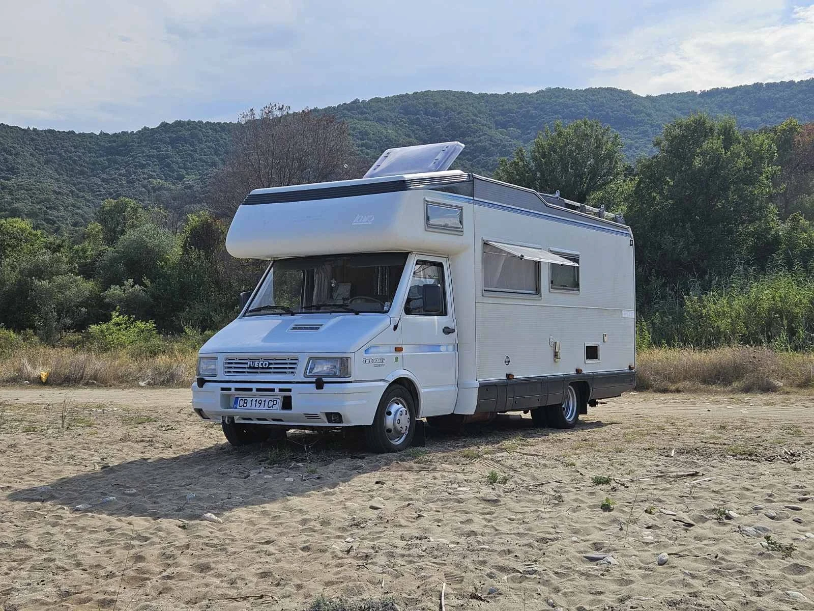 Кемпер Mobilvetta 2500 TDI, снимка 2 - Каравани и кемпери - 51472690