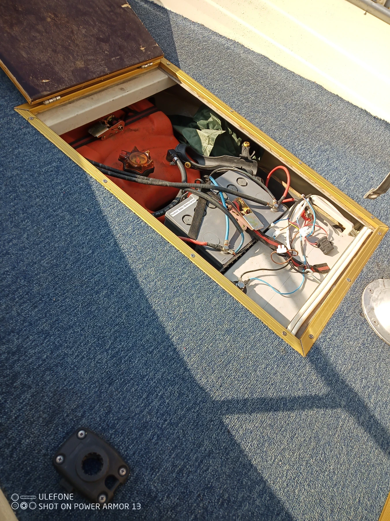 Лодка Ally Canadian, снимка 10 - Воден транспорт - 53748656