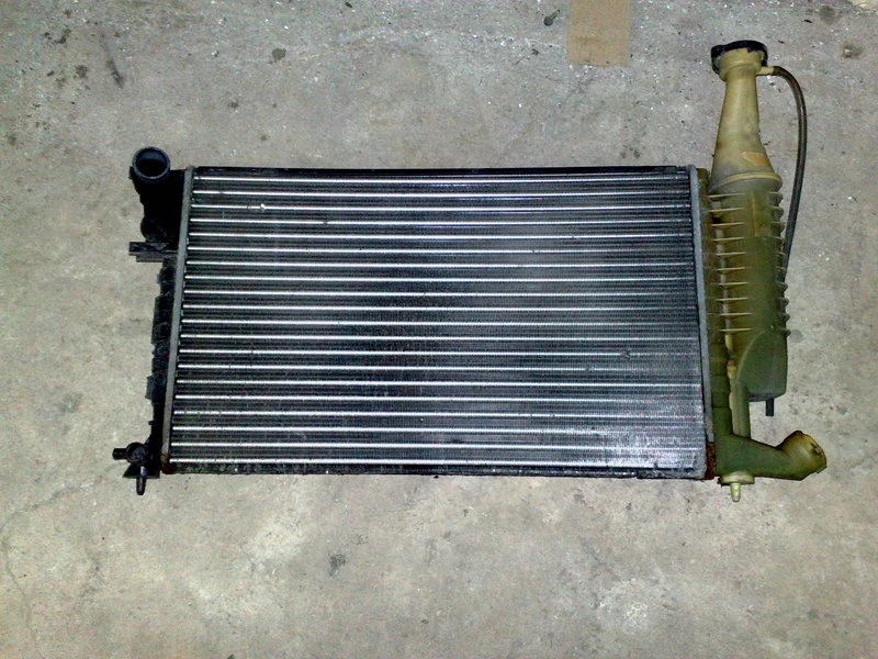 Воден радиатор за Ситроен Берлинго 1.6 01г.