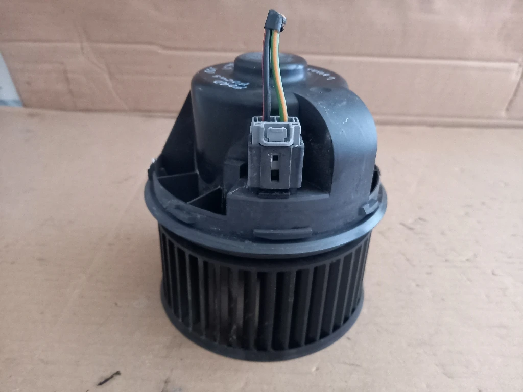 ���������� ����� ���� ����� 1.6���� | Mobile.bg � ����������� 1