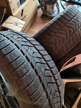 Гуми Зимни 235/55R19, снимка 3
