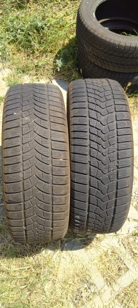 Гуми Зимни 225/60R17, снимка 1 - Гуми и джанти - 41591276