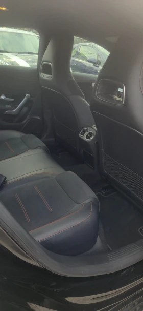 Mercedes-Benz CLA 200 D* AMG* DIGITAL* LED, снимка 11