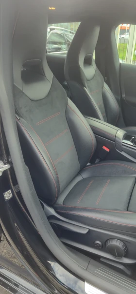 Mercedes-Benz CLA 200 D* AMG* DIGITAL* LED, снимка 12