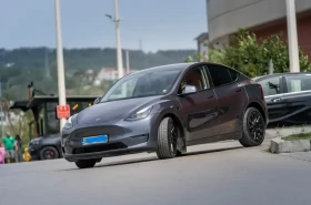 Tesla Model Y Long Range Dual Motor, снимка 1