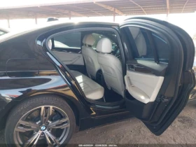 BMW 540 i* ПОДГРЕВ* КАМЕРА* ШИБИДАХ* МЪРТВА ТОЧКА* КЕЙЛЕС - 15200 € / 29728.62 лв. - 19963017 11