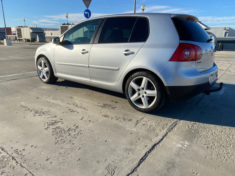 VW Golf, снимка 1 - Автомобили и джипове - 48380807