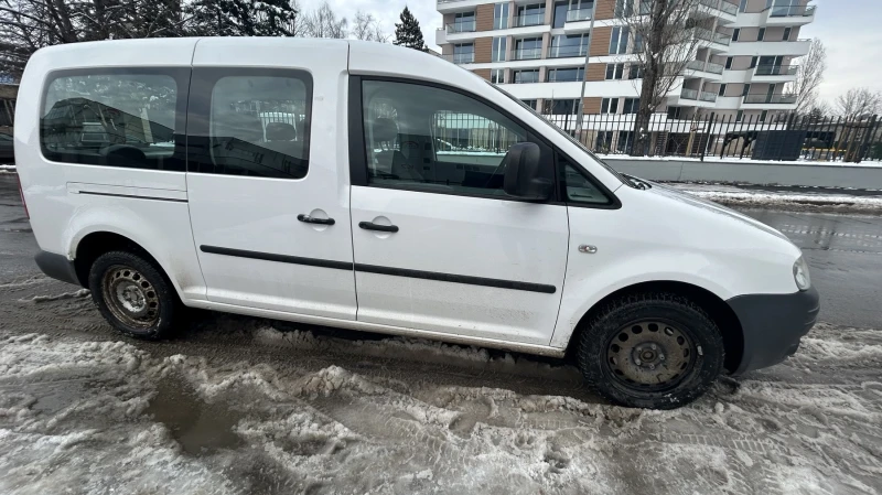 VW Caddy, снимка 8 - Автомобили и джипове - 48666947