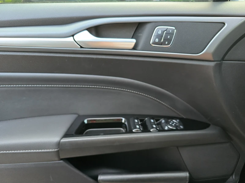 Ford Mondeo 2.0TDCi NAVI AUTO ШВЕЙЦАРИЯ , снимка 12 - Автомобили и джипове - 51050912