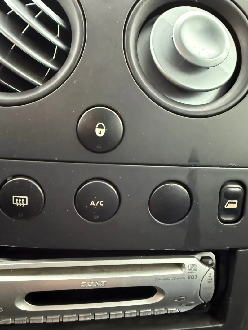 Citroen Berlingo 2.0 HDI , снимка 15 - Автомобили и джипове - 52367201