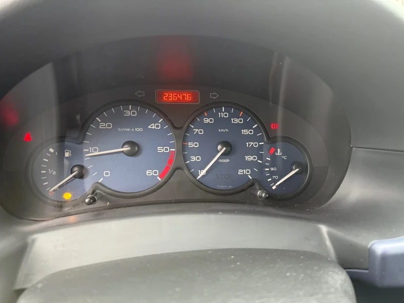 Citroen Berlingo 2.0 HDI , снимка 11 - Автомобили и джипове - 52367201