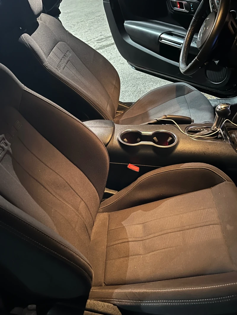 Ford Mustang GT, снимка 10 - Автомобили и джипове - 52555417