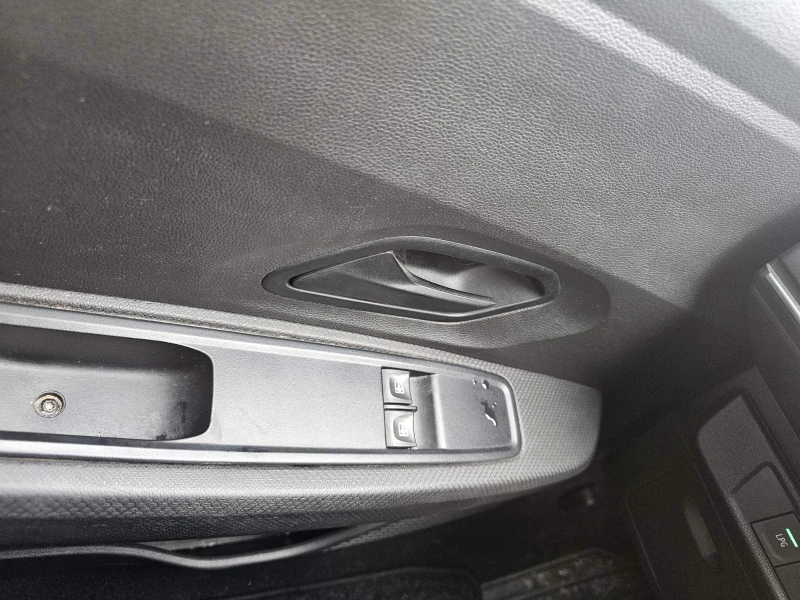 Dacia Sandero 1.0 TCe 90 Stop&Start LPG, снимка 10 - Автомобили и джипове - 53211522