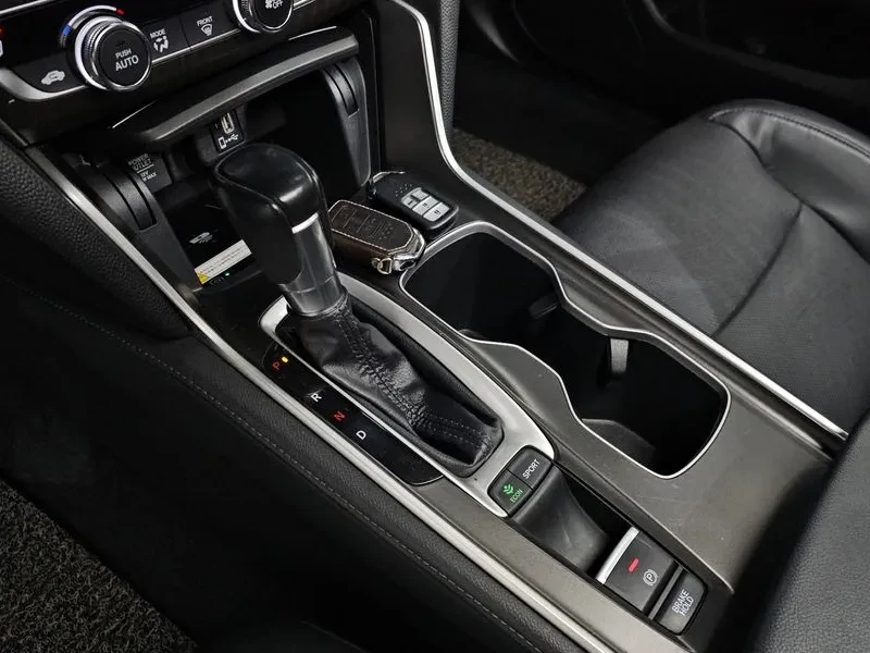 Honda Accord, снимка 9 - Автомобили и джипове - 54823003