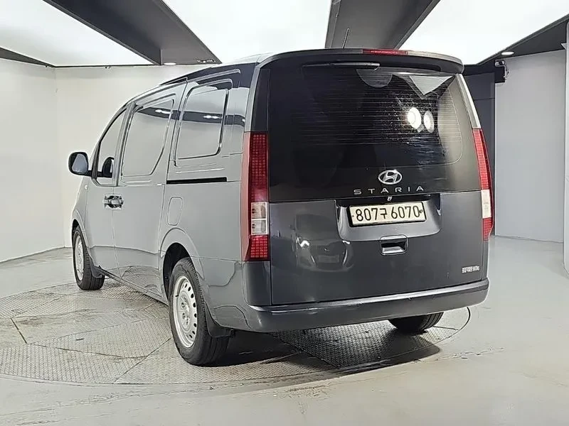 Hyundai Staria  3-Seater Smart, снимка 3 - Автомобили и джипове - 56590714
