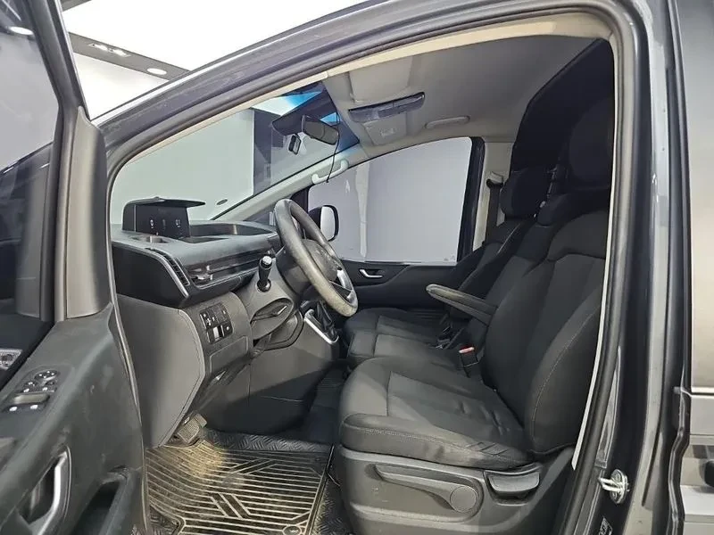 Hyundai Staria  3-Seater Smart, снимка 10 - Автомобили и джипове - 56590714