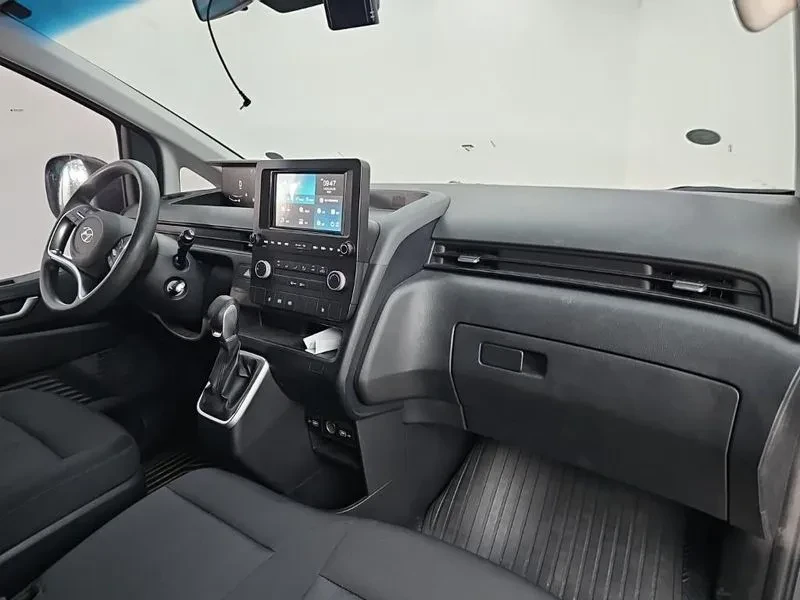 Hyundai Staria  3-Seater Smart, снимка 5 - Автомобили и джипове - 56590714