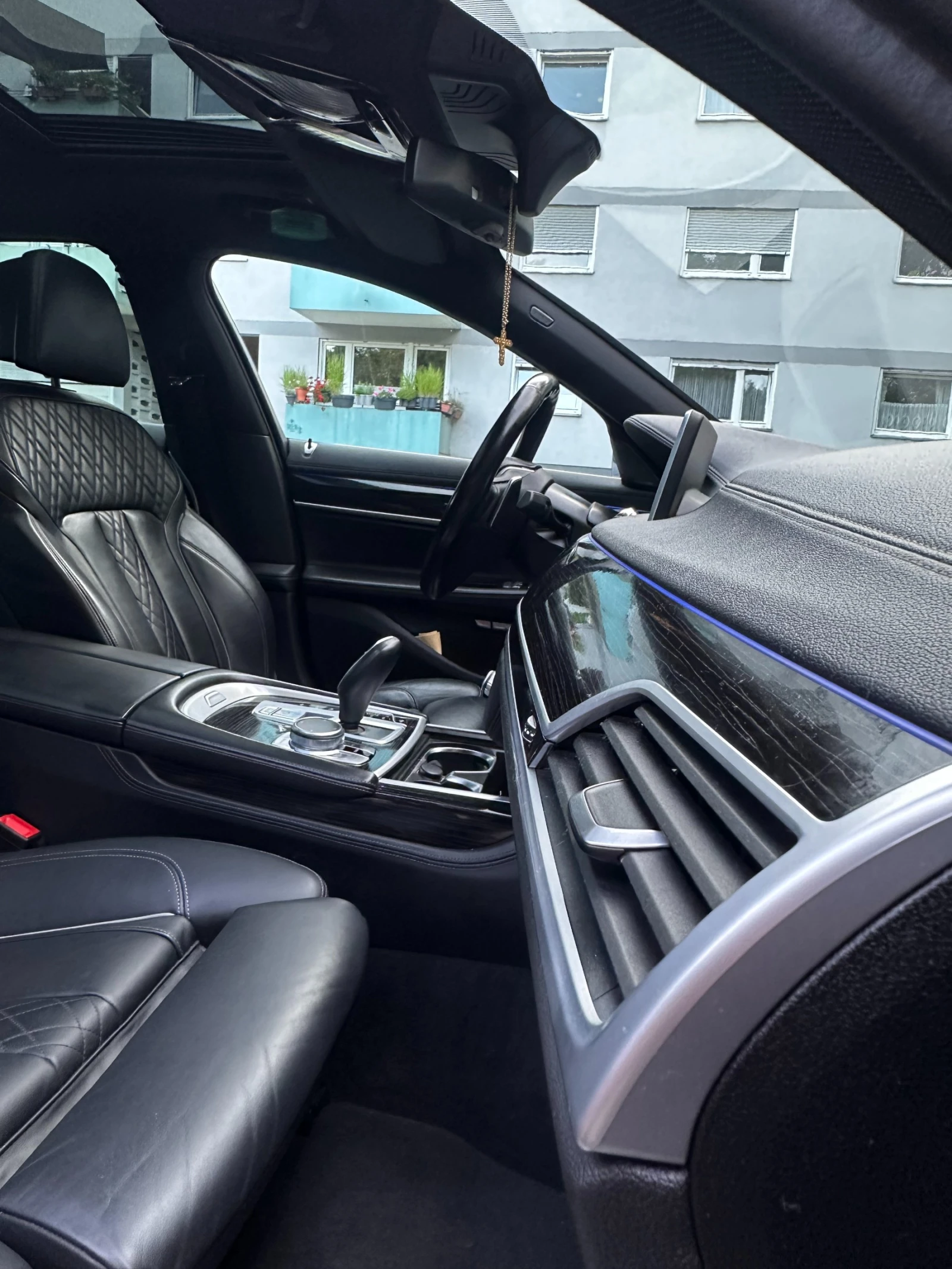 BMW 740 M-paket Xdrive  - изображение 8