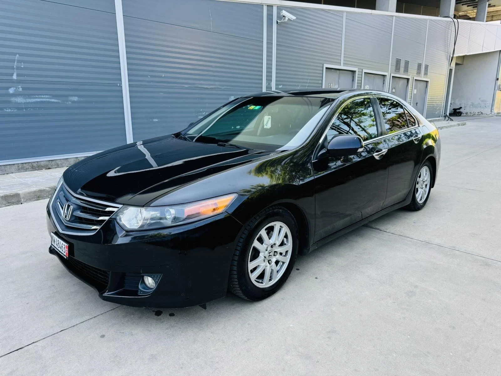 Honda Accord 2.0i Swiss - изображение 2