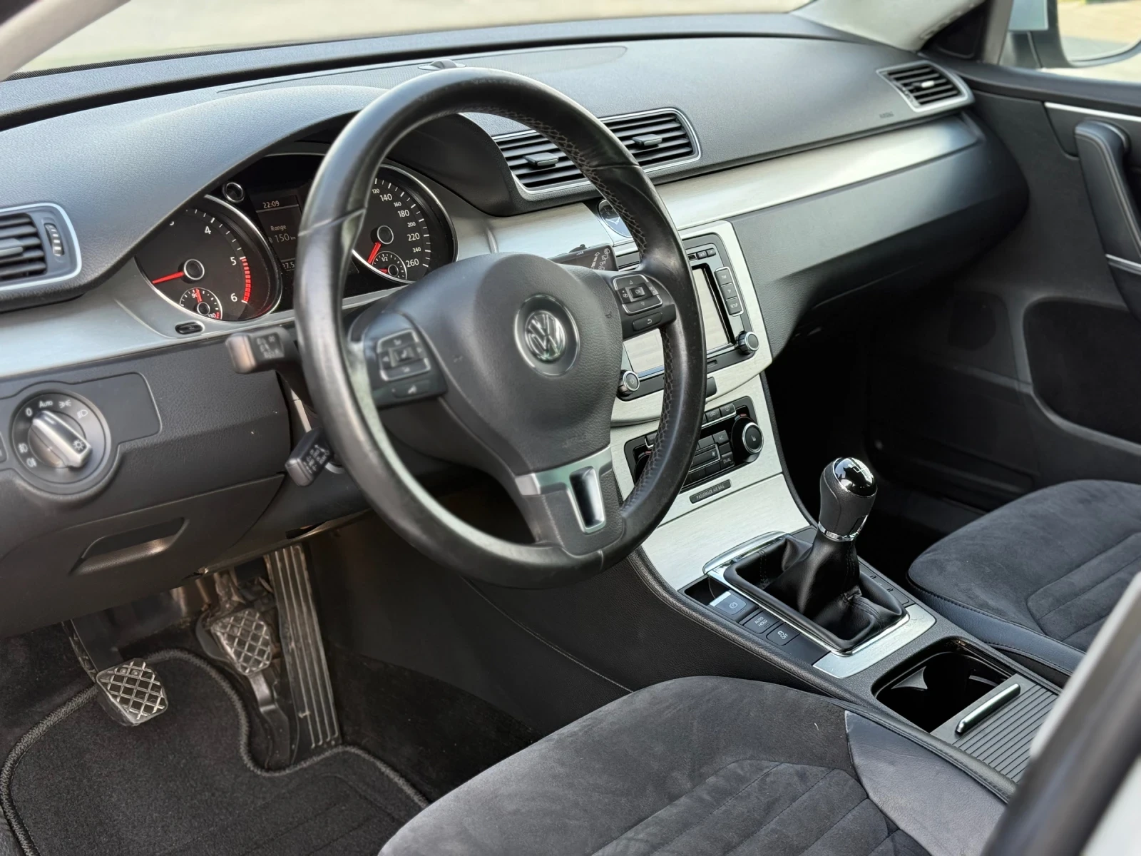 VW Passat 2.0TDI FACELIFT - изображение 9