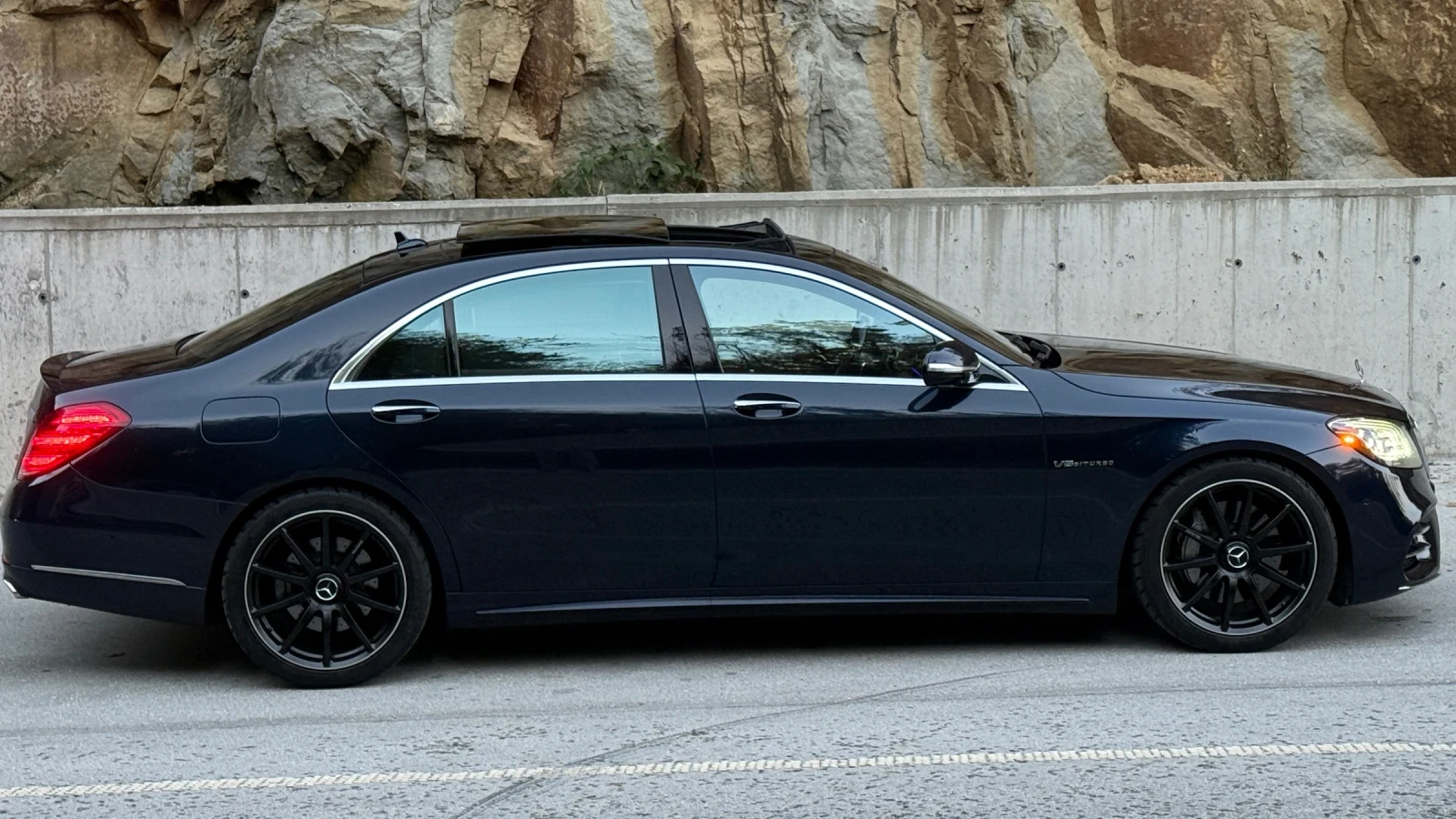 Mercedes-Benz S 560 V8 BITURBO, AMG OPTIC, DISTRONIC, МАСАЖИ, ПАНОРАМА - изображение 4