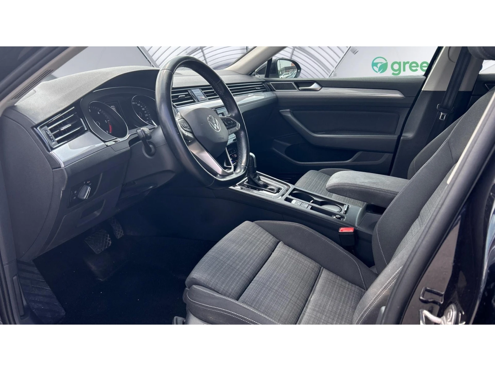 VW Passat 2.0 TDi  DSG SCR Business,    499  | Mobile.bg   9