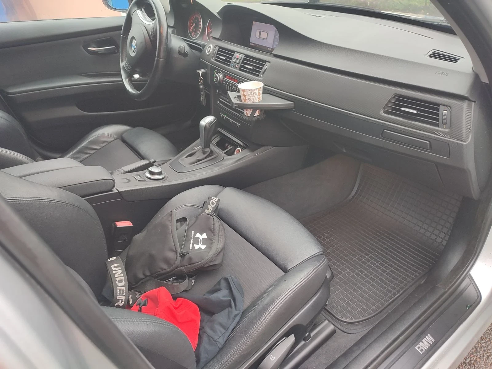 BMW 330 325ix 3.0 - изображение 8