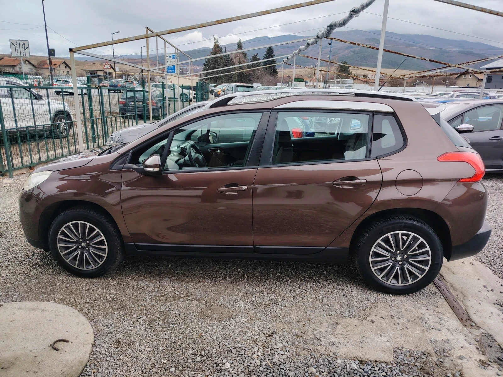 Peugeot 2008 1.6 E-HDI 120�.�� | Mobile.bg � ����������� 7