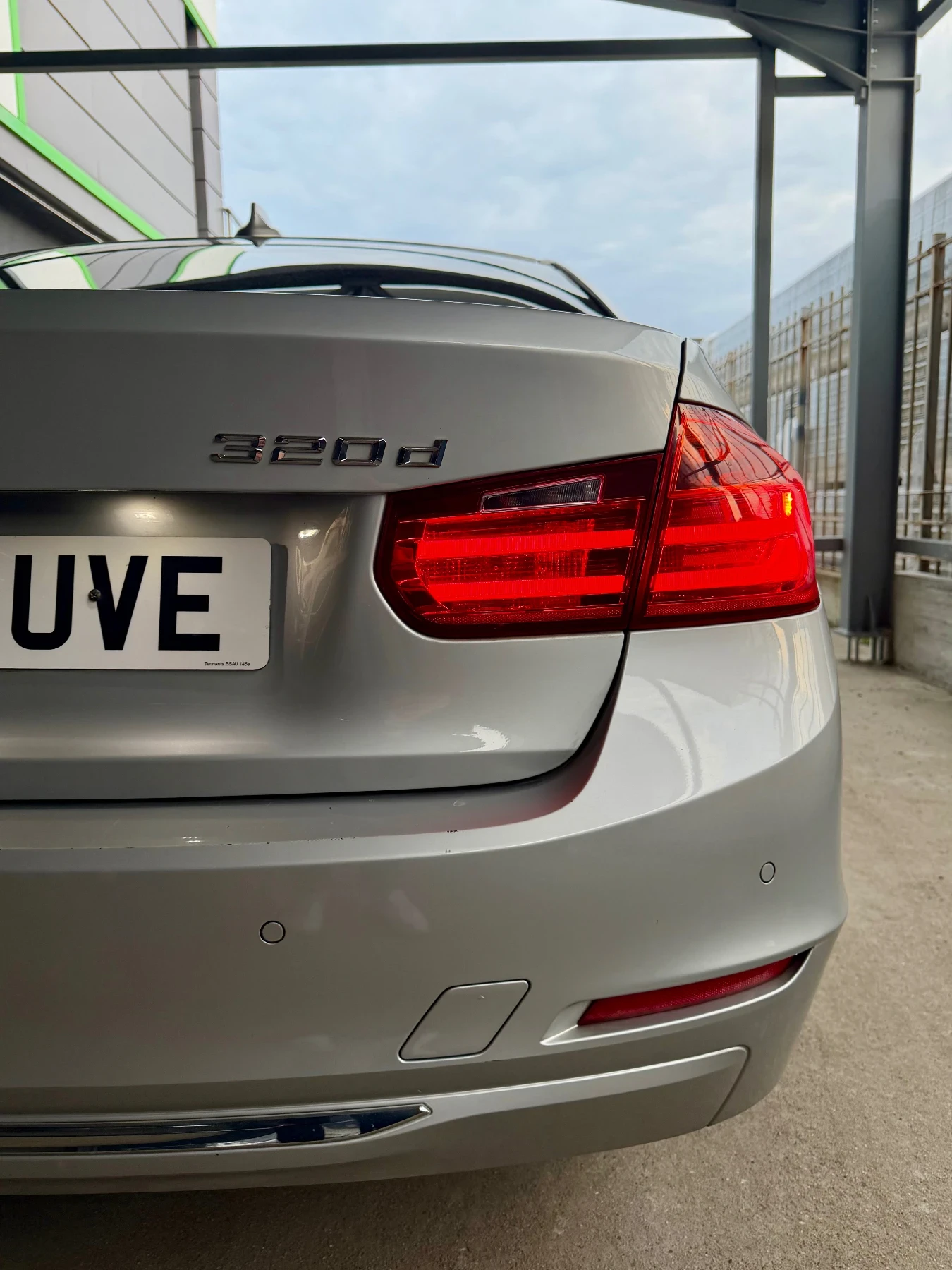 BMW 320 Luxury paket automatic, снимка 6 - Автомобили и джипове - 53858309