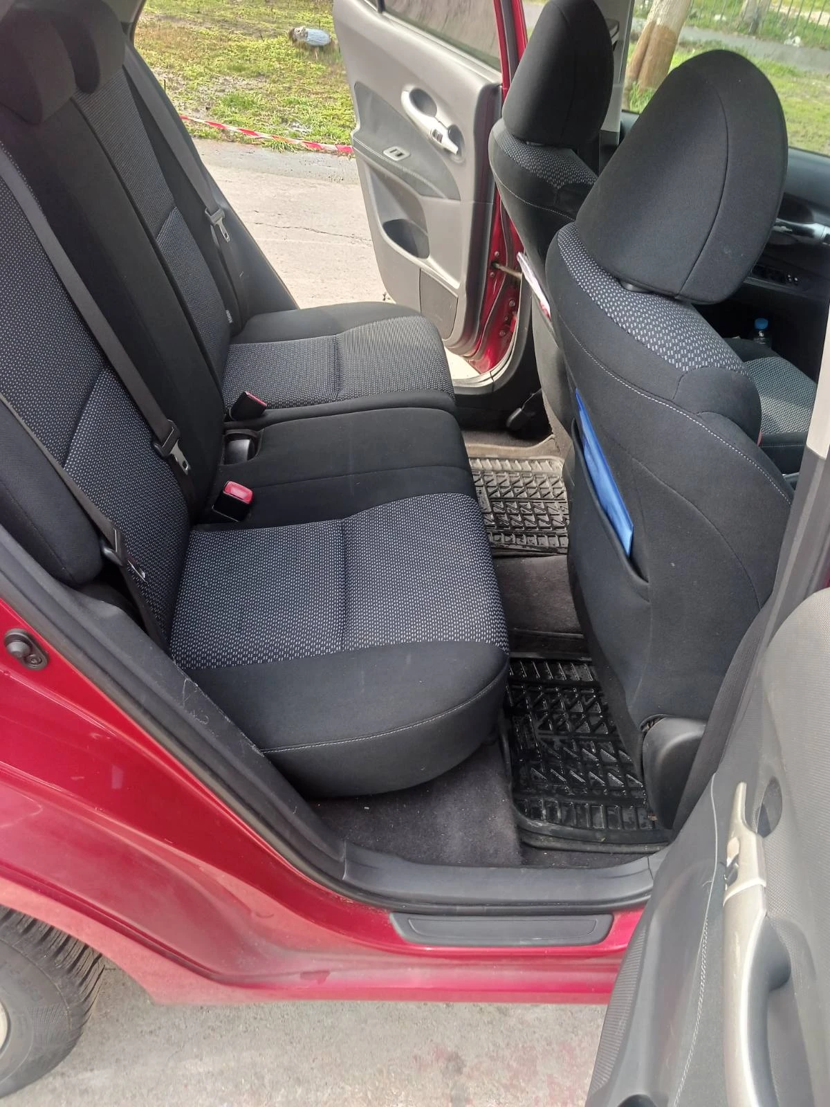 Toyota Auris, снимка 8 - Автомобили и джипове - 53722956