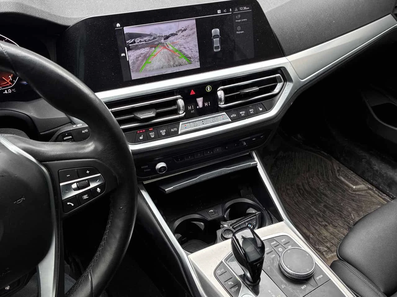 BMW 330 * 330i xDrive * CARFAX * ���� �� �� | Mobile.bg � ����������� 9