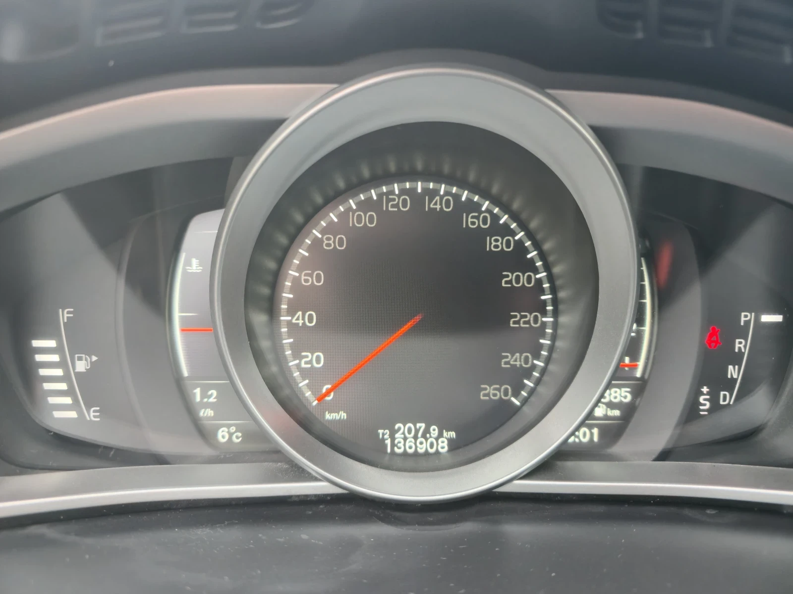 Volvo V40 D3, снимка 7 - Автомобили и джипове - 54005748